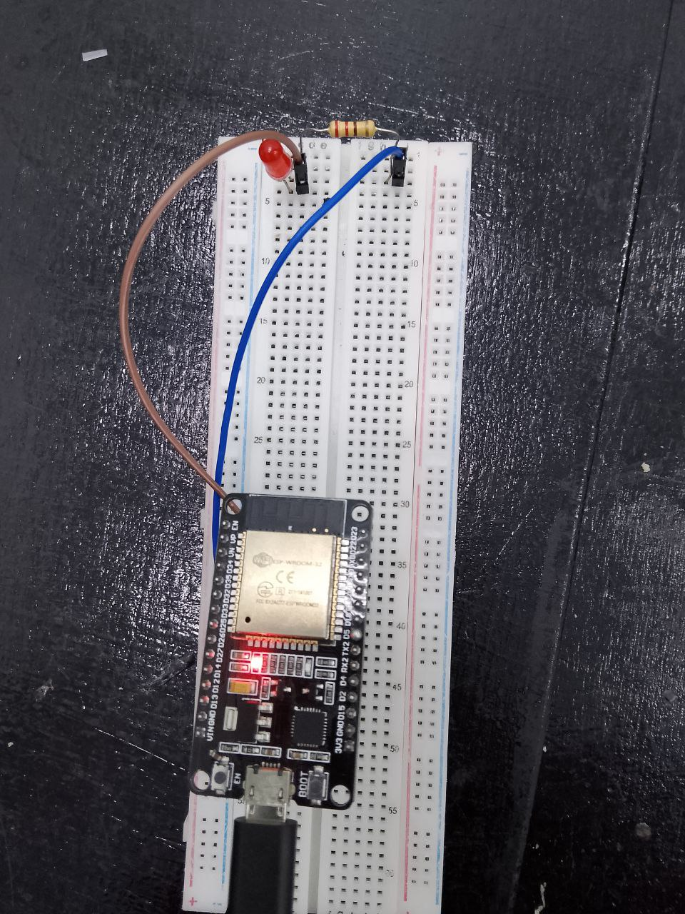 Tutorial lengkap memasang lampu led dengan esp32